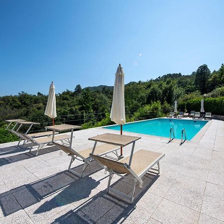 211 - Appartamento Acacia, Terrazza Giardino E Piscina 카로 외부 사진
