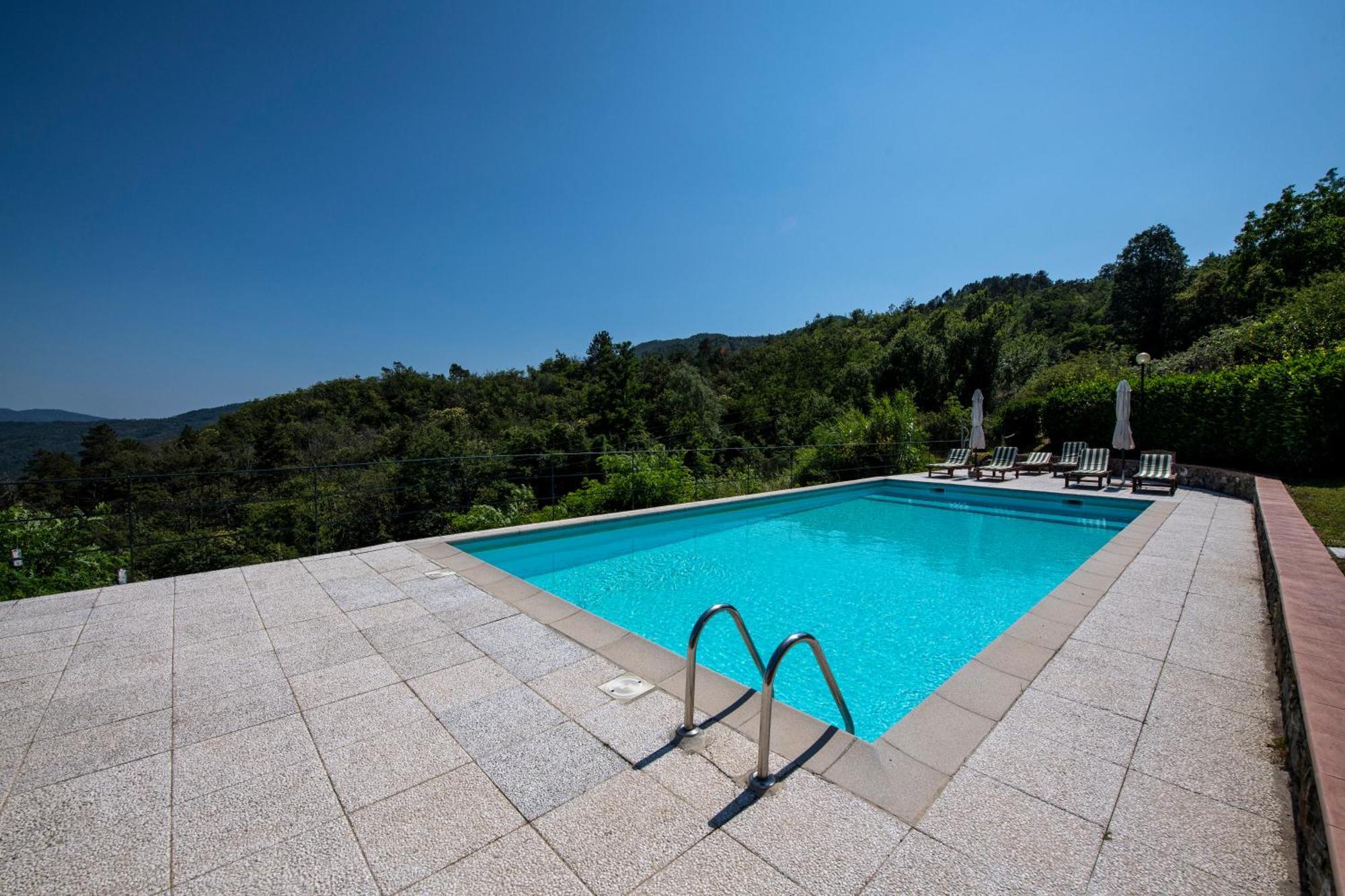 211 - Appartamento Acacia, Terrazza Giardino E Piscina 카로 외부 사진