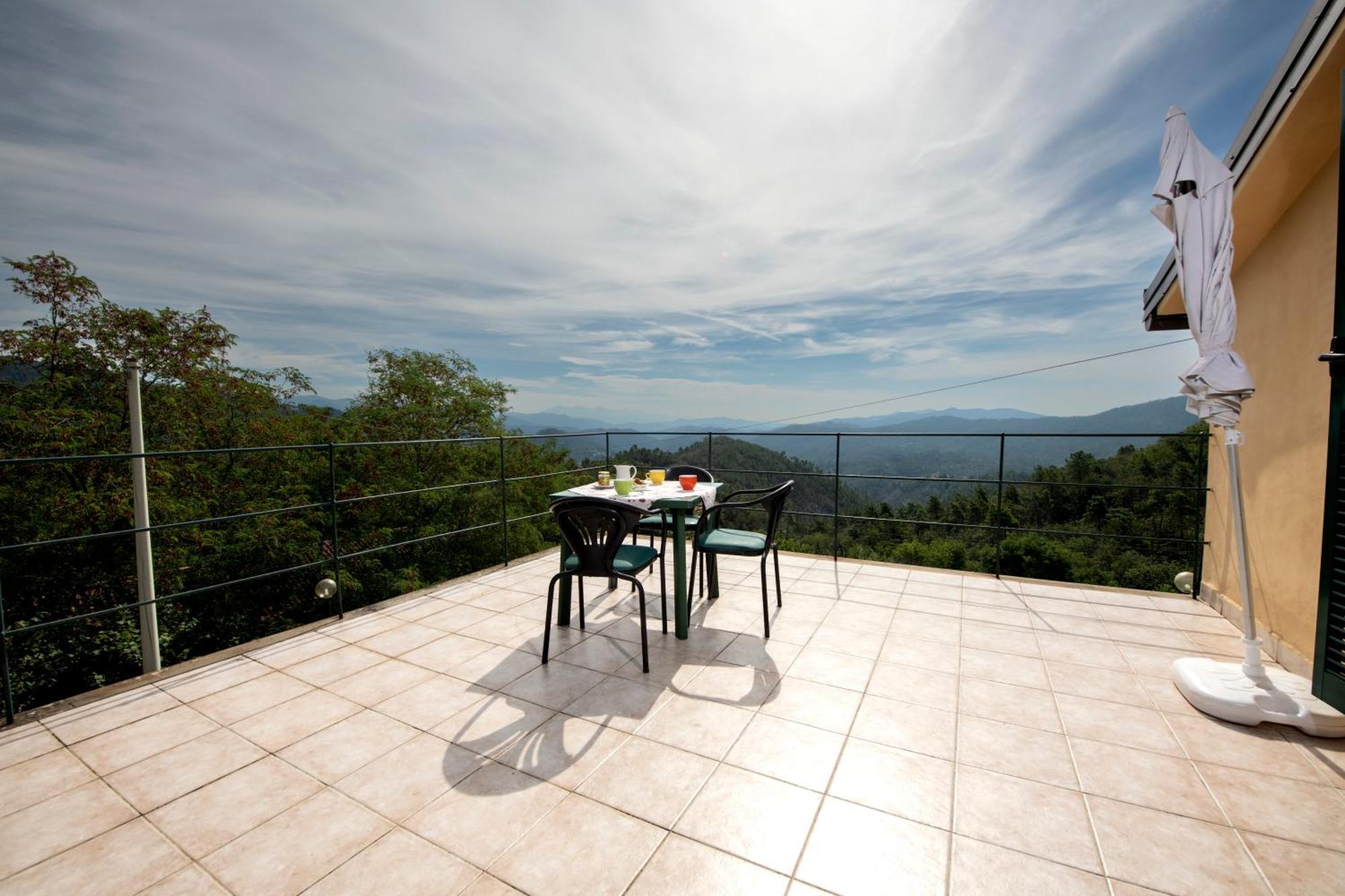 211 - Appartamento Acacia, Terrazza Giardino E Piscina 카로 외부 사진