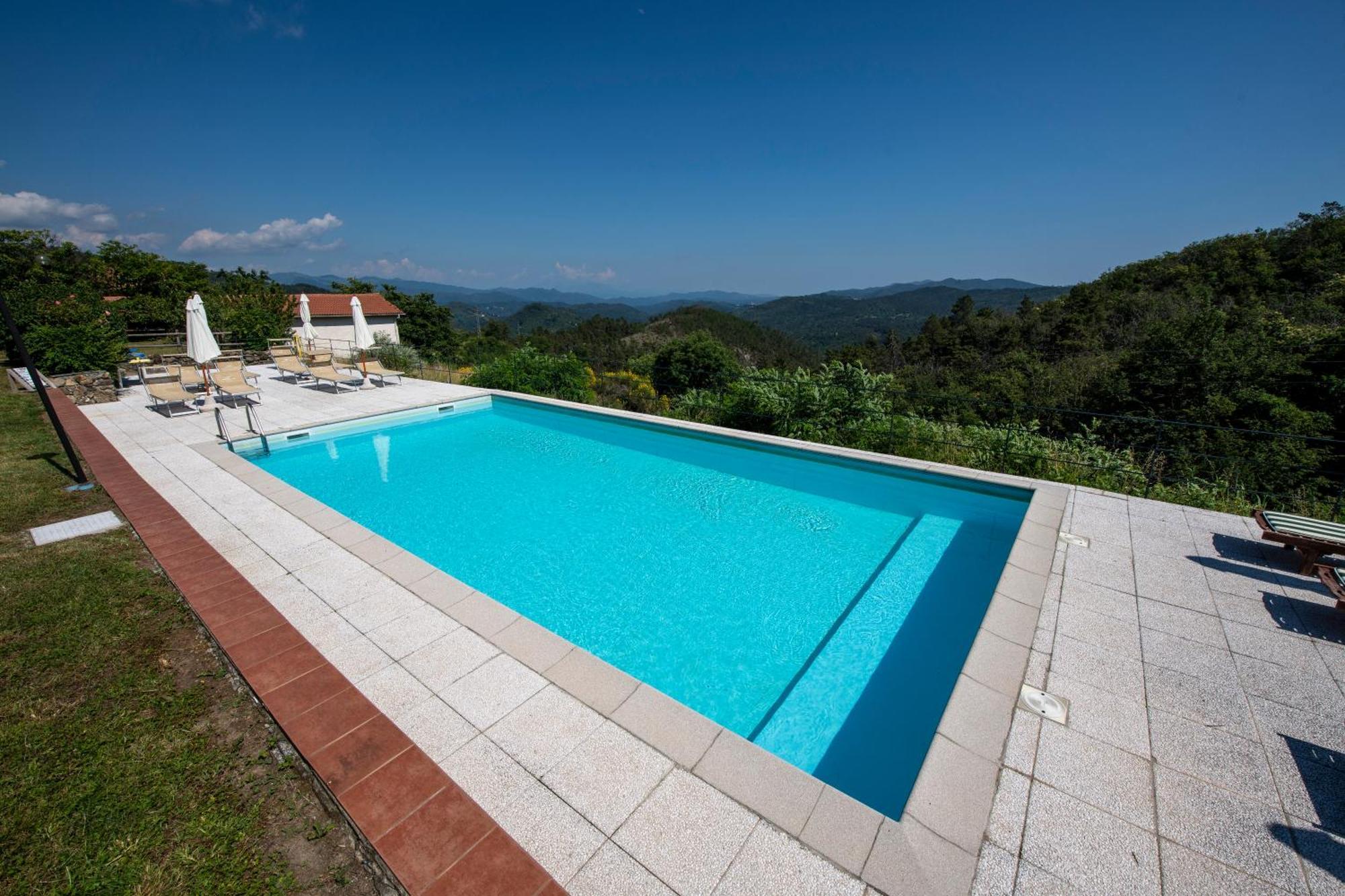 211 - Appartamento Acacia, Terrazza Giardino E Piscina 카로 외부 사진