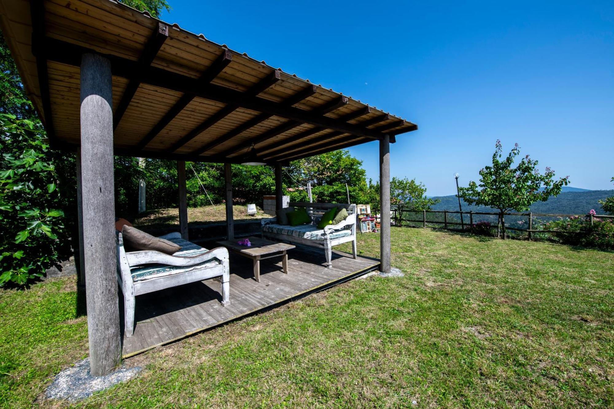 211 - Appartamento Acacia, Terrazza Giardino E Piscina 카로 외부 사진